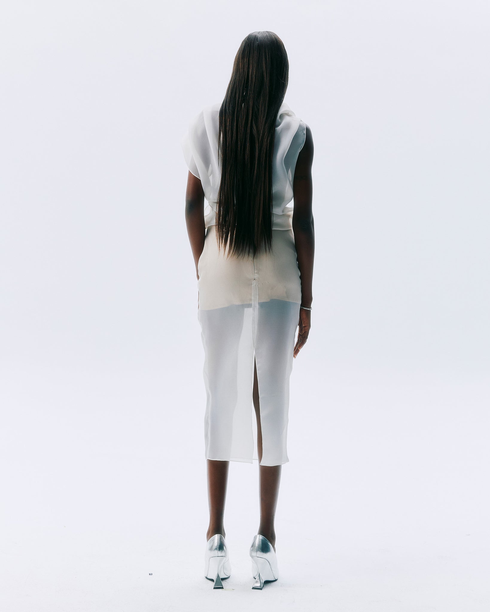 NICHP : Meteora Collection : Cura skirt ตัวนอกผ้าออแกนซ่าสีขาวโปร่ง (ตัวซับในผ้ายืด ITY สีนู๊ด) ใส่ได้ทุกโอกาส ผ้านุ่มสบาย