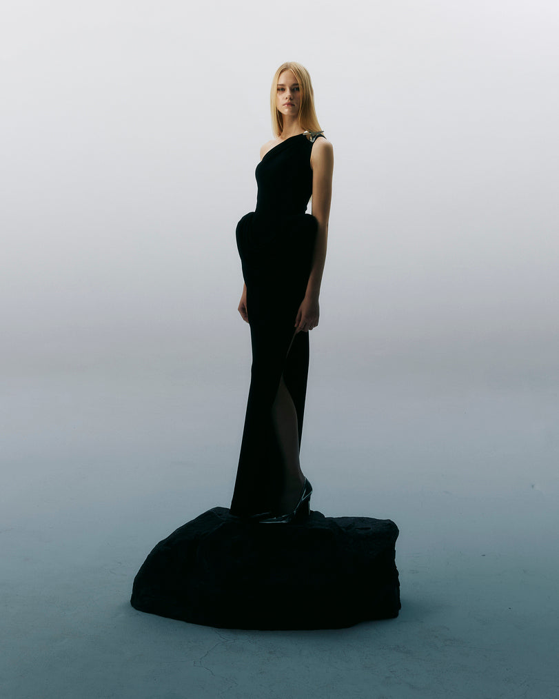 NICHP : Meteora Collection : DRESS -2501 เดรสไหล่เดี่ยว แบบยาว