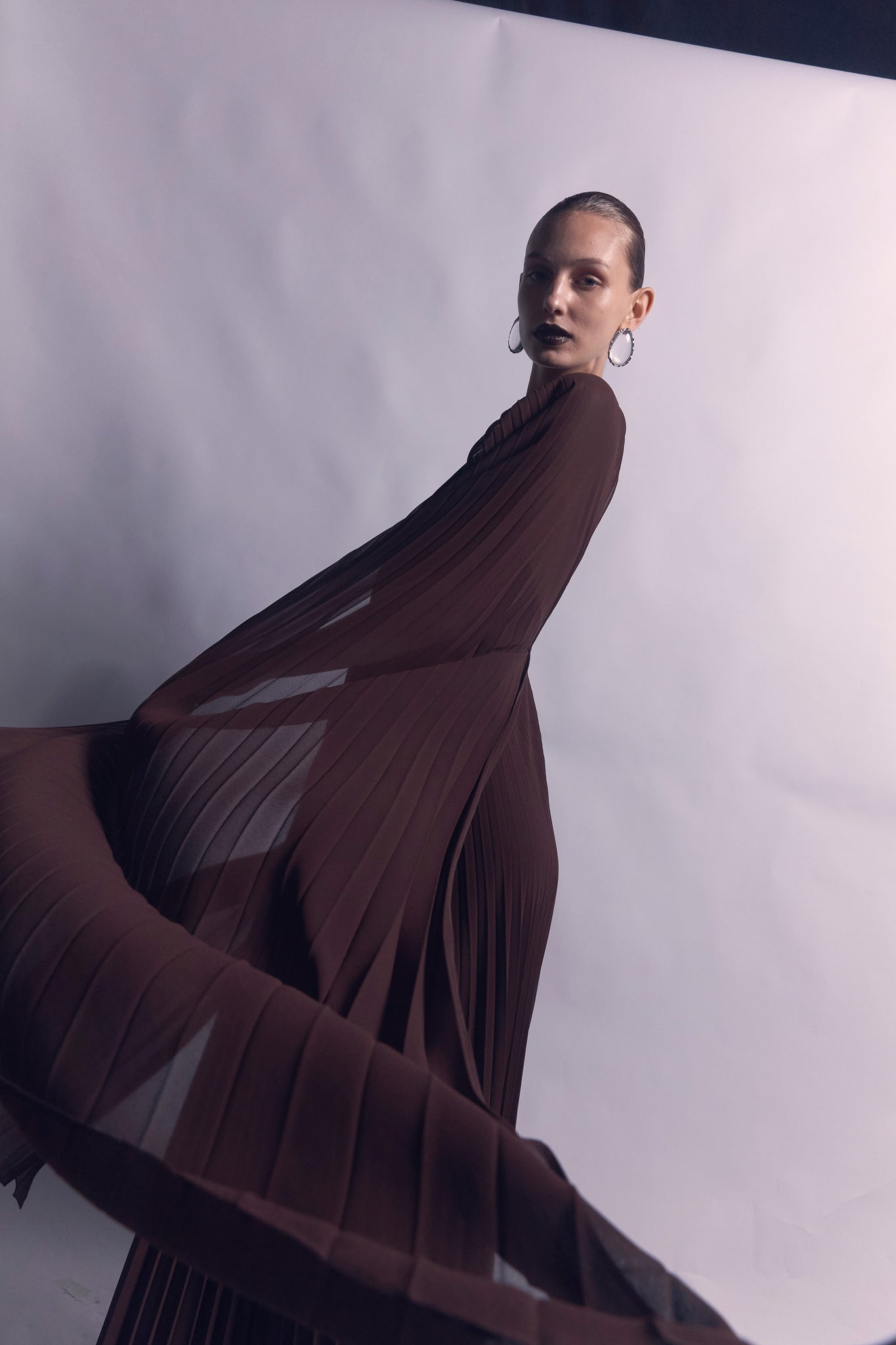 NICHP : The Silent Flow Collection : Diana pleat dress ผ้าชีฟองทราย (Pre-order 3-4 week)