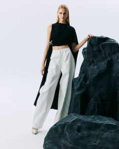 NICHP : Meteora Collection : Tessa Top เสื้อปิดแขนหนึ่งข้าง