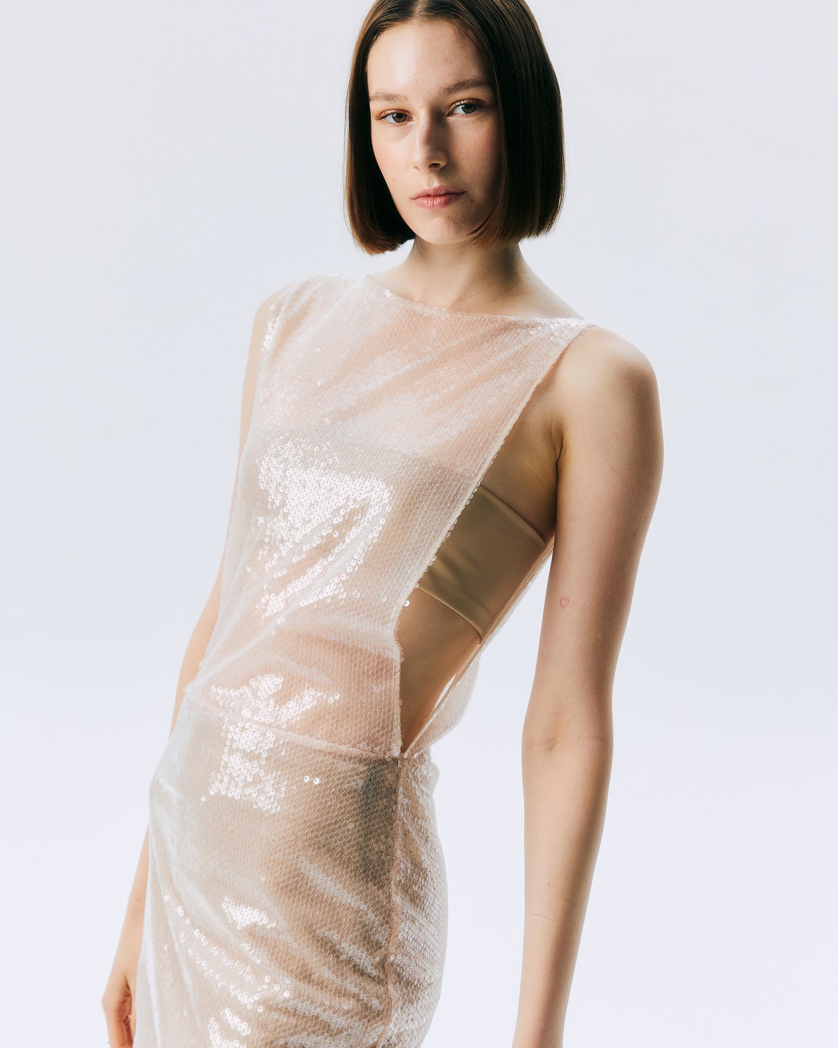 NICHP : Meteora Collection : Mila dress ผ้าเลื่อมกริตเตอร์