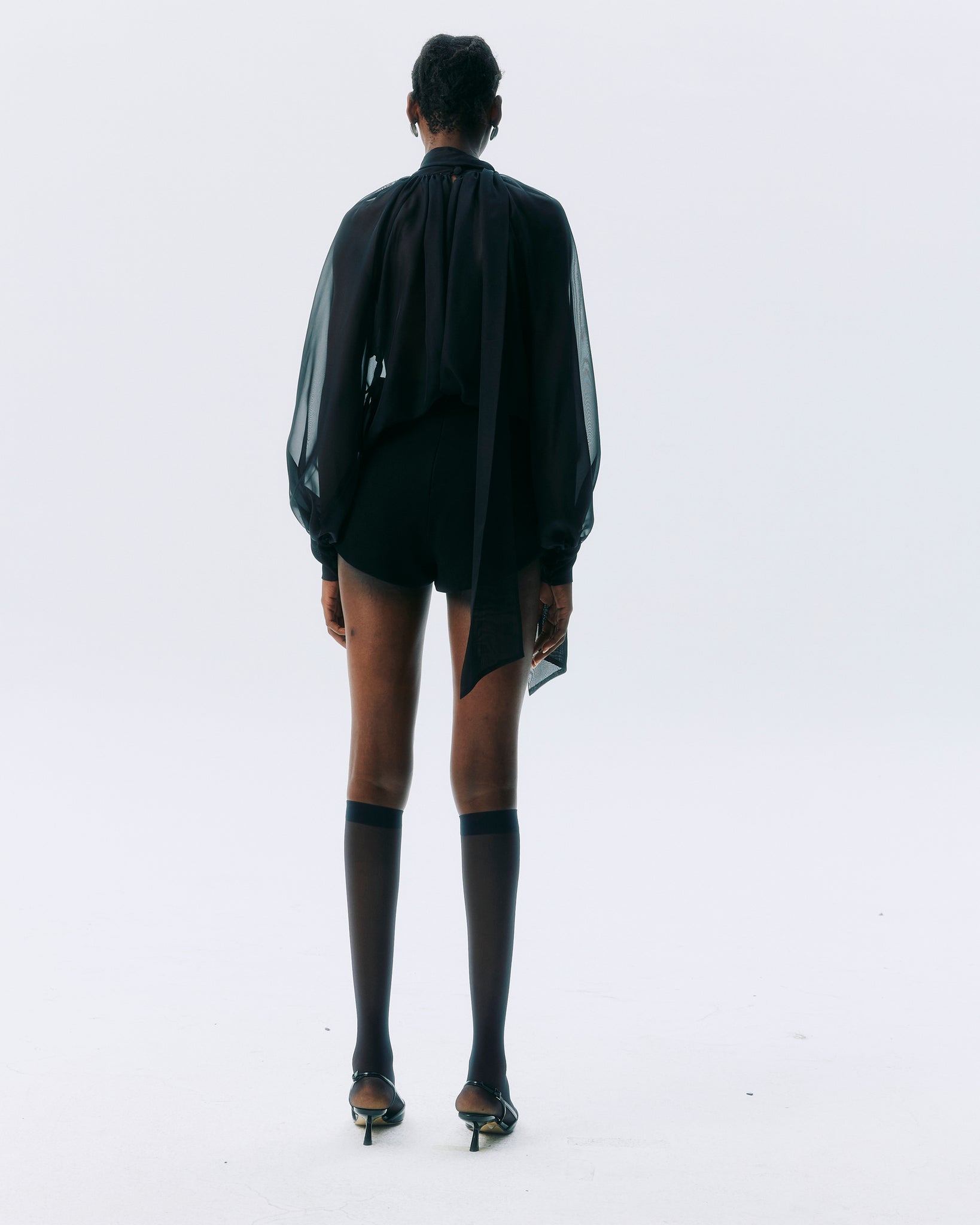 NICHP : Meteora Collection : Marvis Top เสื้อslik chiffon แขนยาว  เนื้อบางซีทรู (ต้องใส่คู่กับเกาะอก)