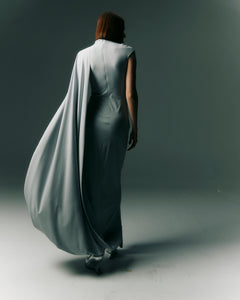 NICHP : Meteora Collection : Evora Dress เดรสผ้ายืดแขนสั้น จับเดรปช่วงเอว และมีผ้าตกแต่งไปด้านหลัง