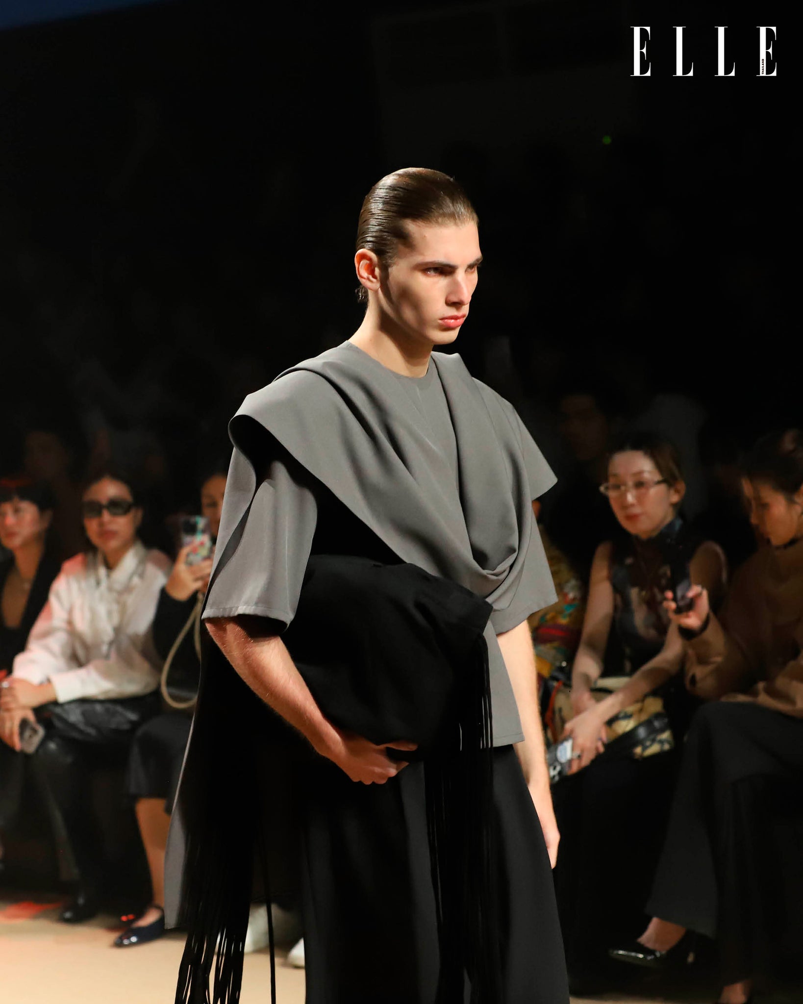 NICHP : The Silent Flow Collection : Rory top และ Rory scarf ผ้าเพจ (Pre-order 3-4 week)