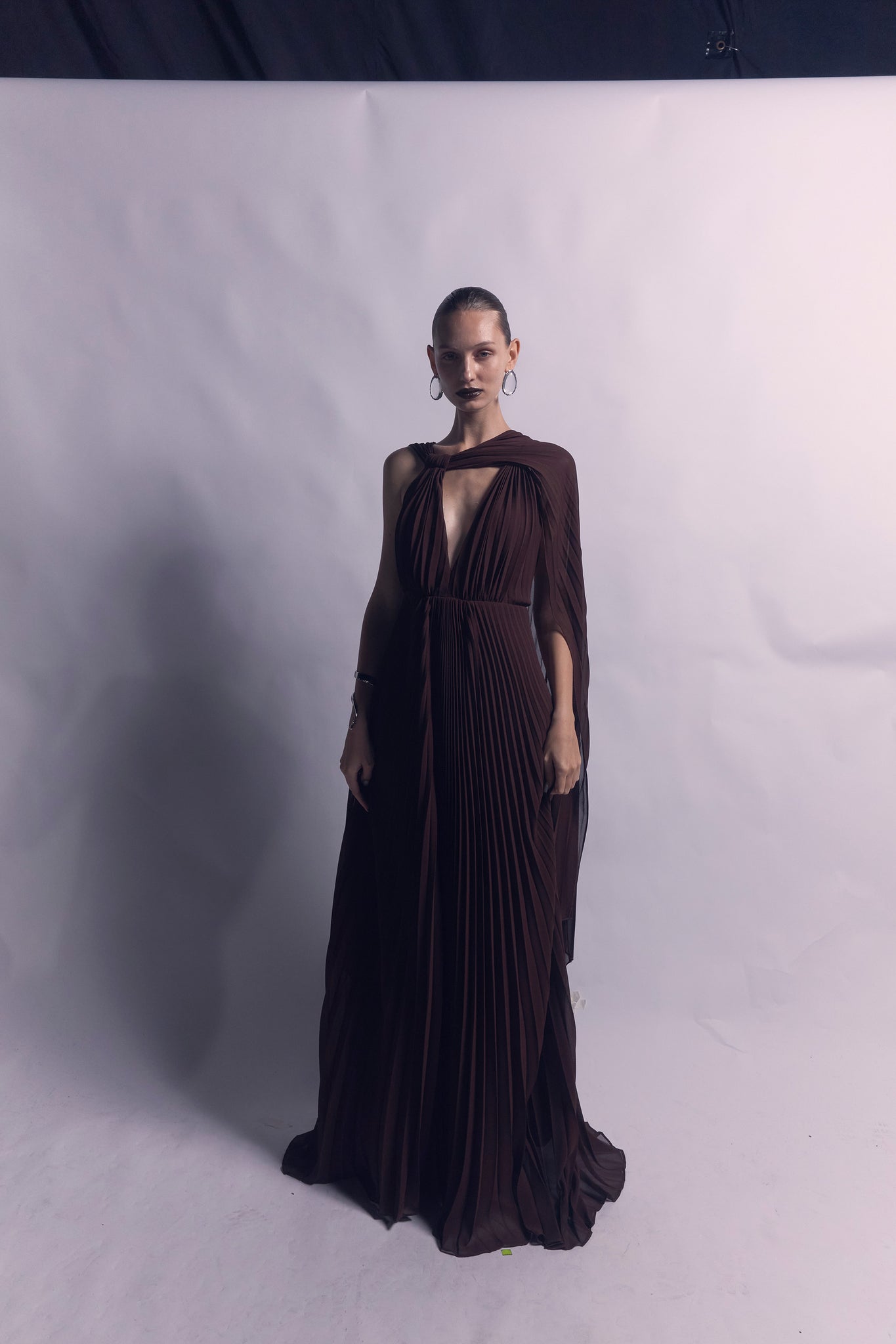 NICHP : The Silent Flow Collection : Diana pleat dress ผ้าชีฟองทราย (Pre-order 3-4 week)