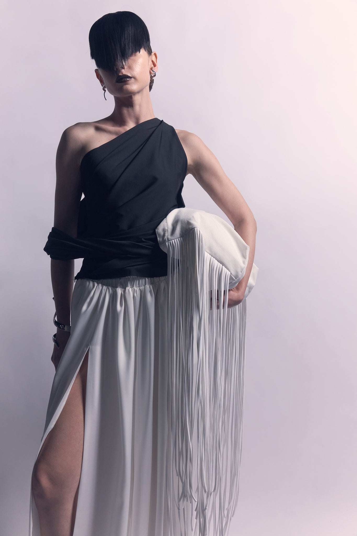 NICHP : The Silent Flow Collection : Alina pants กางเกงทรงบอลลูน ดีไซน์แหวกข้างขา (Pre-order 3-4 week)