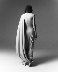 NICHP : Meteora Collection : Evora Dress เดรสผ้ายืดแขนสั้น จับเดรปช่วงเอว และมีผ้าตกแต่งไปด้านหลัง
