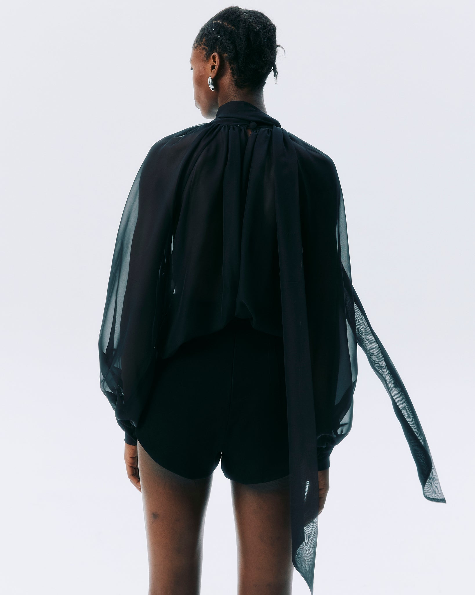 NICHP : Meteora Collection : Marvis Top เสื้อslik chiffon แขนยาว  เนื้อบางซีทรู (ต้องใส่คู่กับเกาะอก)