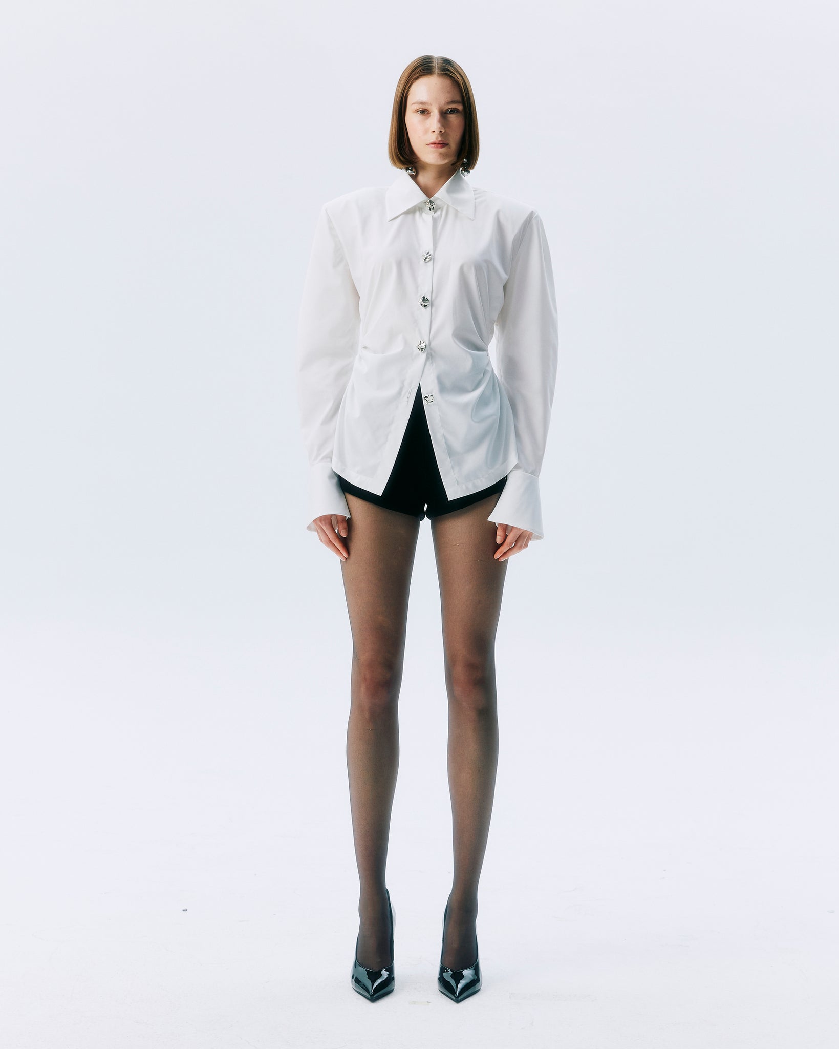 NICHP : Meteora Collection : Ravina Top เชิ้ตแขนยาว กระดุมอะไหล่เงิน